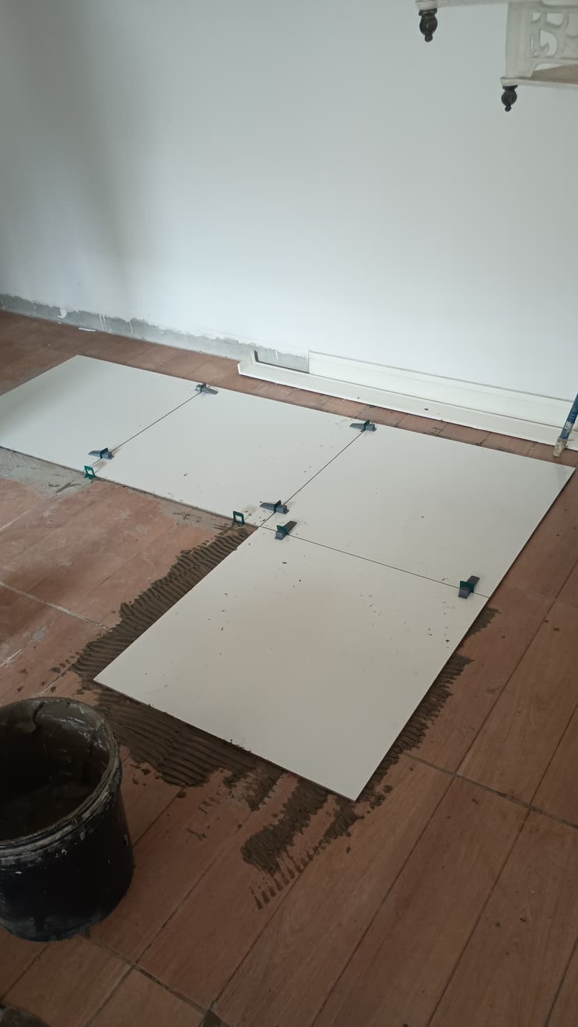 Trabalho de pedreiro por LEANDRO MELLO