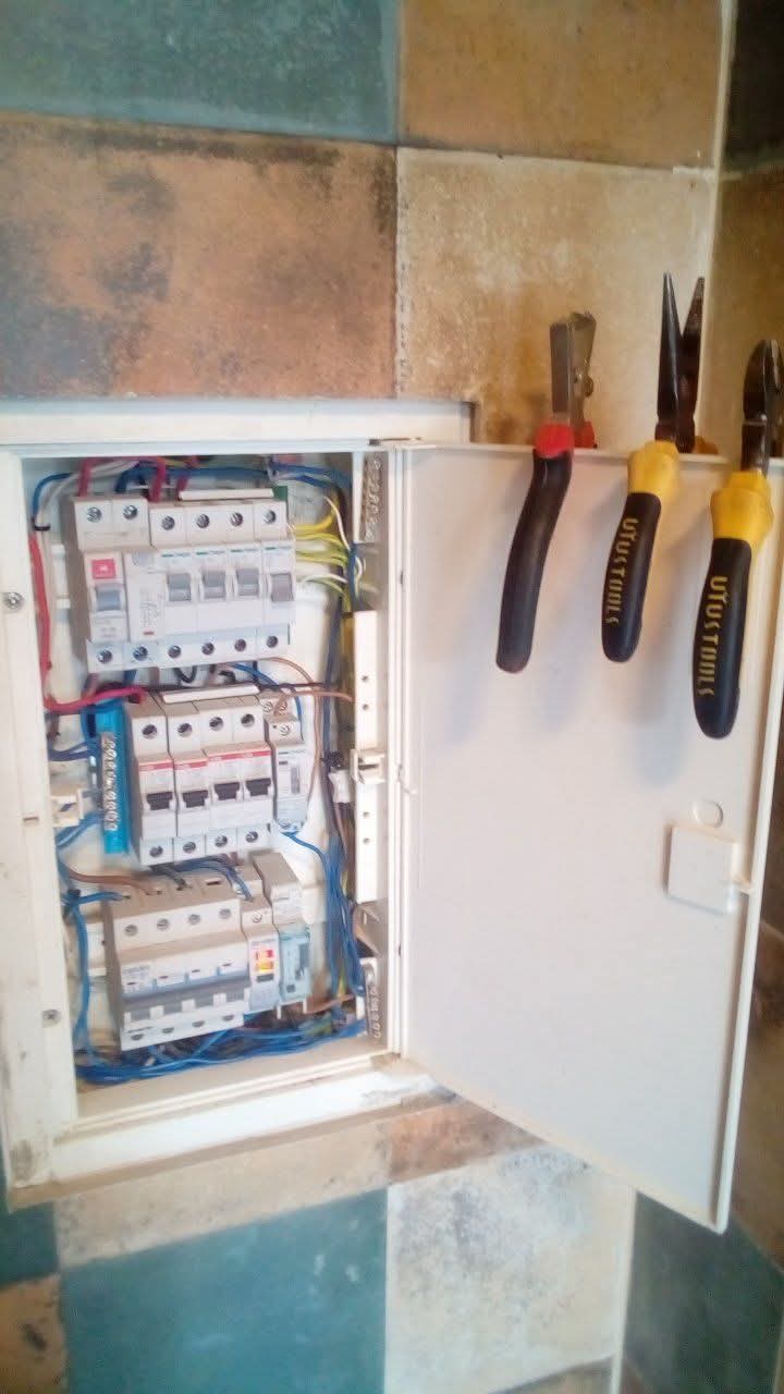 Trabalho de eletricista por Josenildo