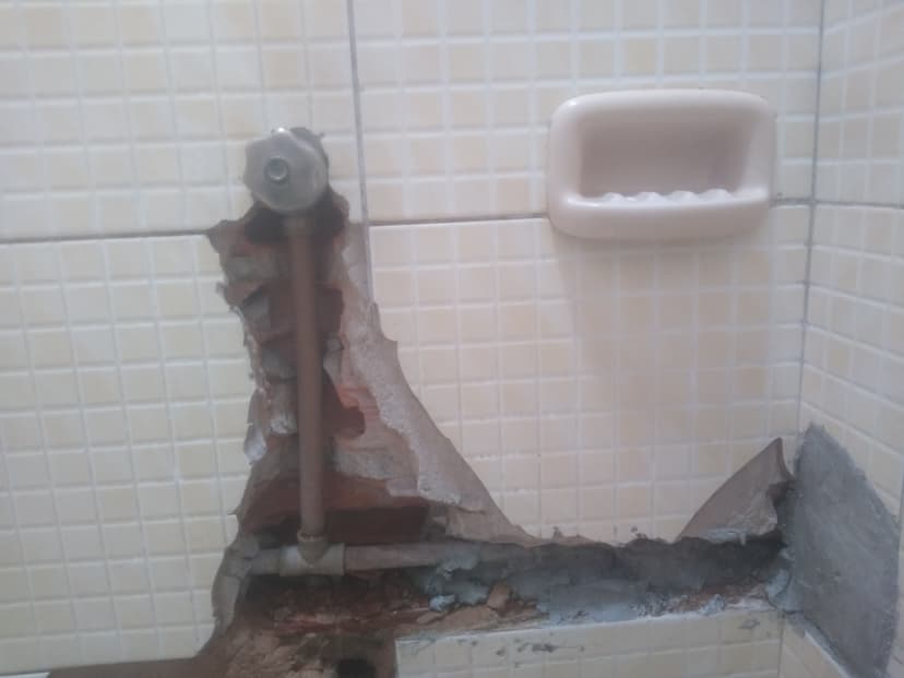 Trabalho de encanador por Neto