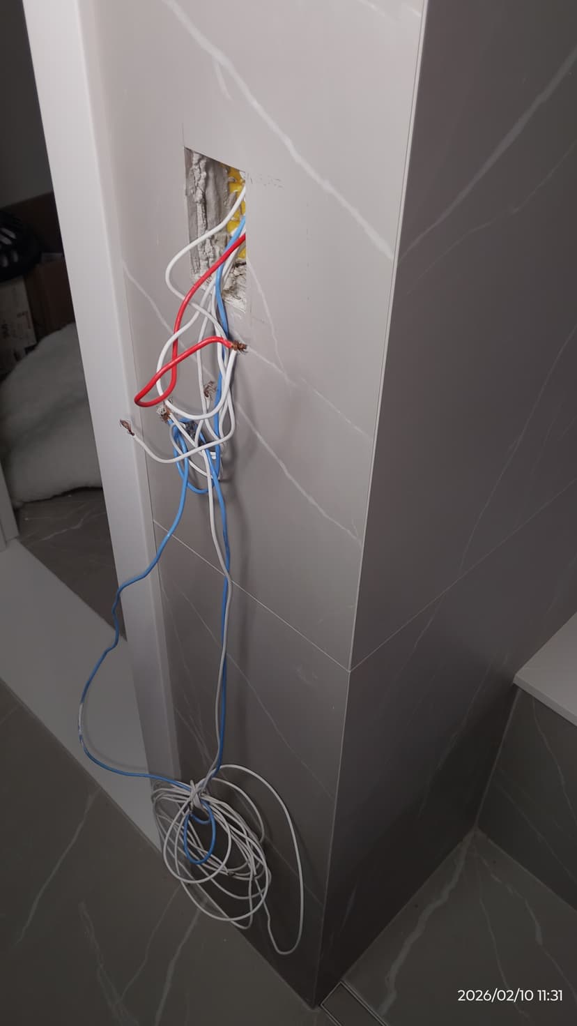 Trabalho de eletricista por Rocha