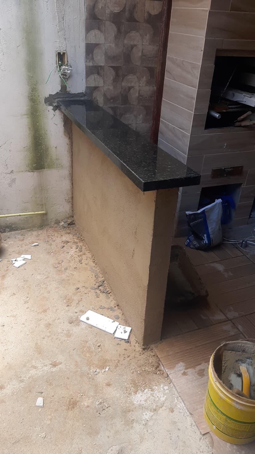 Trabalho de pedreiro por Costa