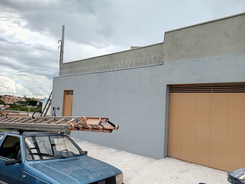 Trabalho de eletricista por RB CERCAS E ELÉTRICAS