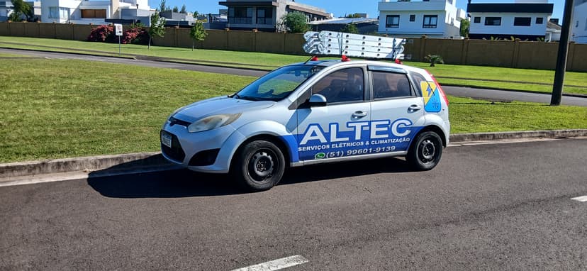 Trabalho de eletricista por ALTEC Serviços Elétricos e Climatização