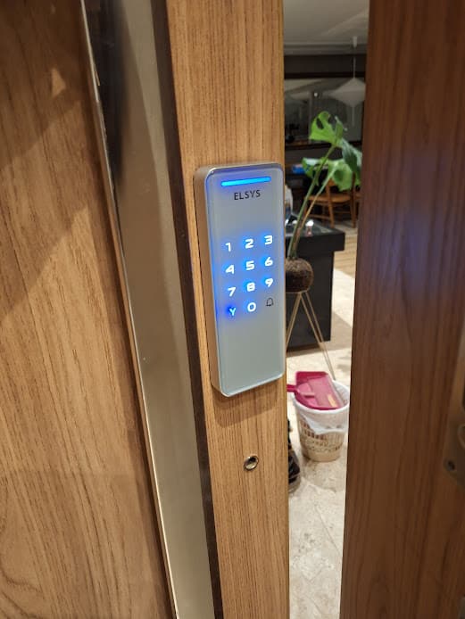 Trabalho de chaveiro por Kleber