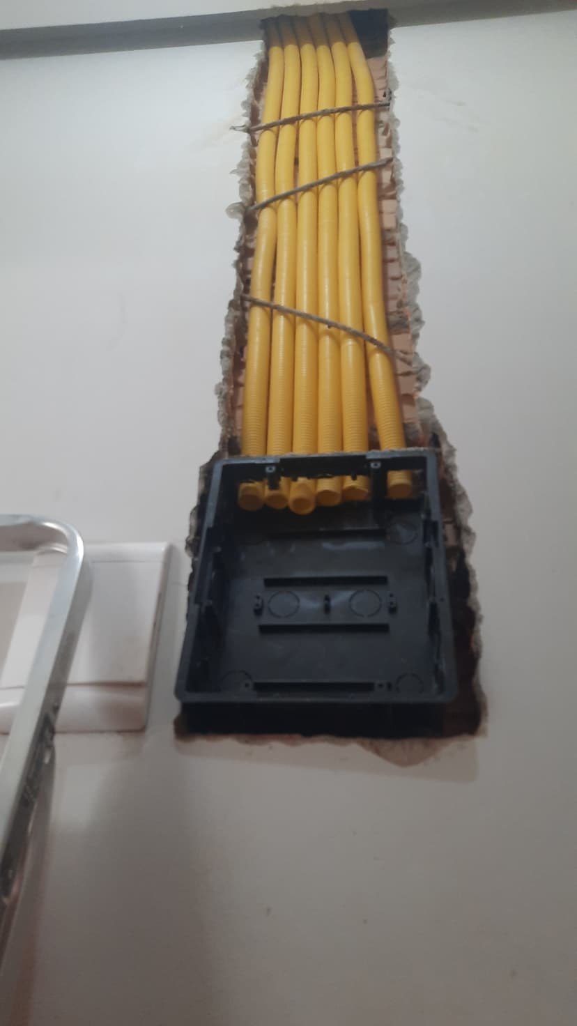 Trabalho de eletricista por MA SOLUÇÕES ELÉTRICA