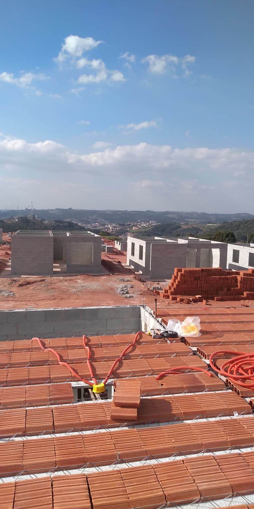 Trabalho de eletricista por RAFAEL APARECIDO DA SILVA PEREIRA