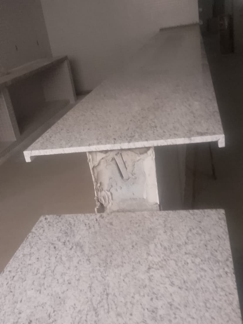 Trabalho de eletricista por Moura e Souza