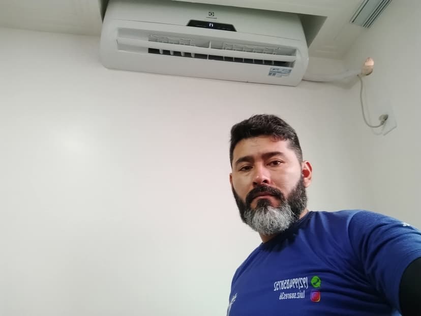 Trabalho de técnico em refrigeração por Luiz Soares
