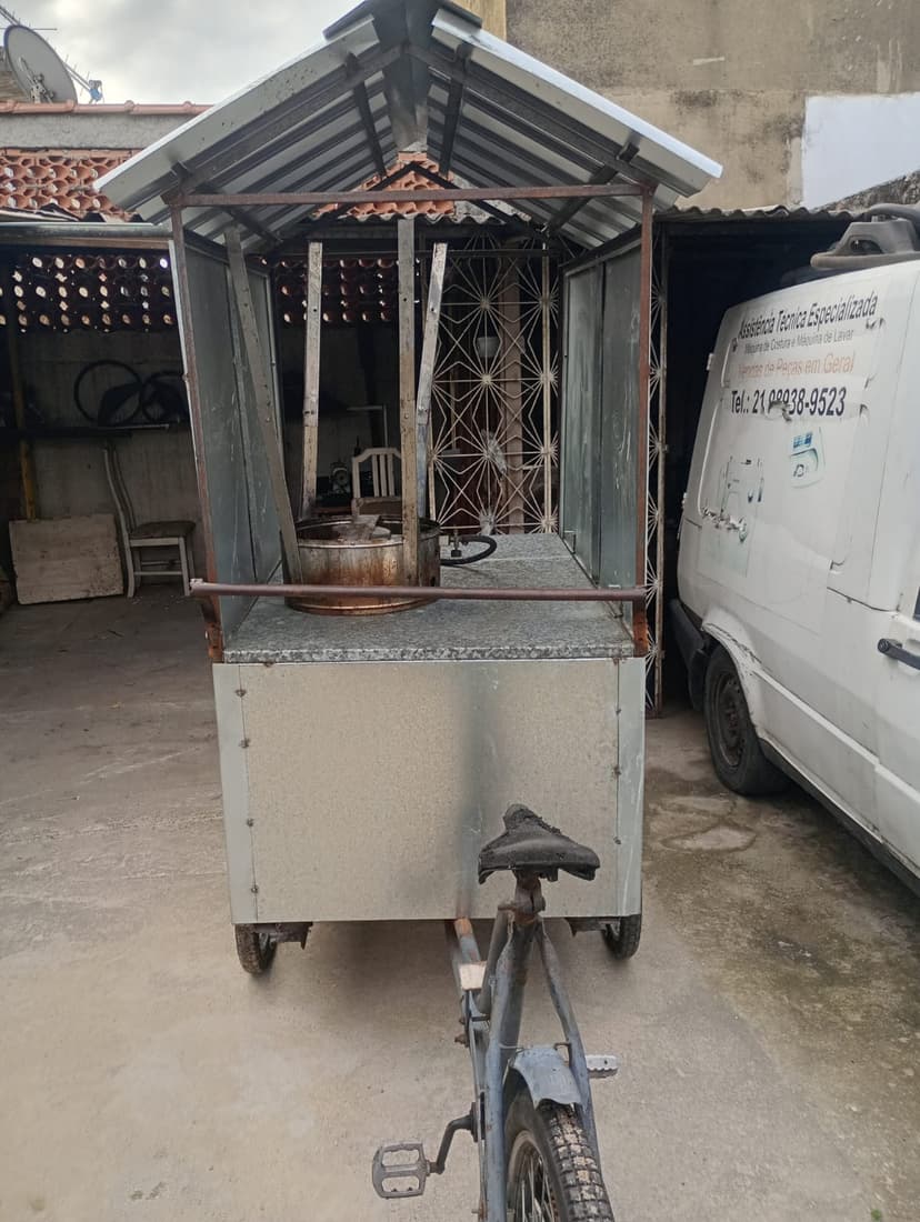 Trabalho de serralheiro por Laerte