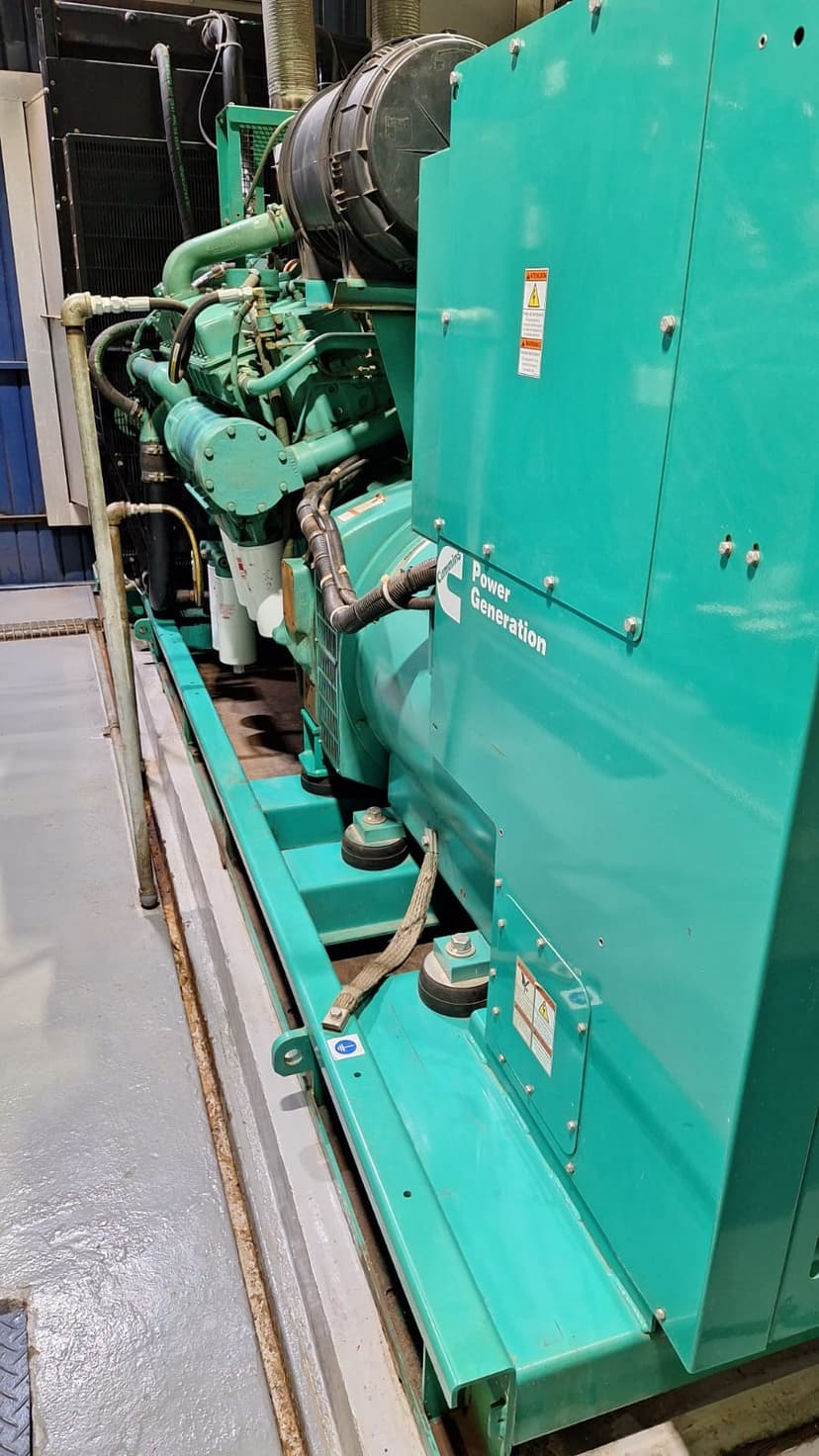 Trabalho de engenheiro eletricista por Carvalho