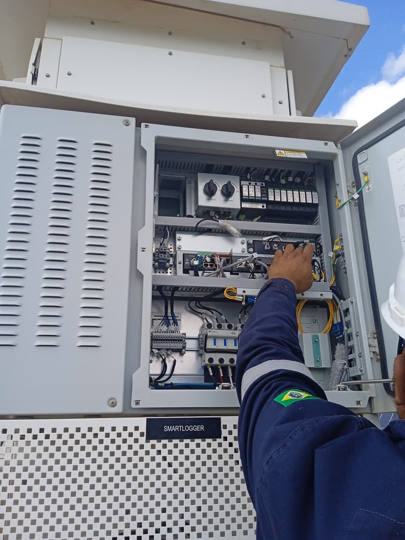 Trabalho de eletricista por Felipe