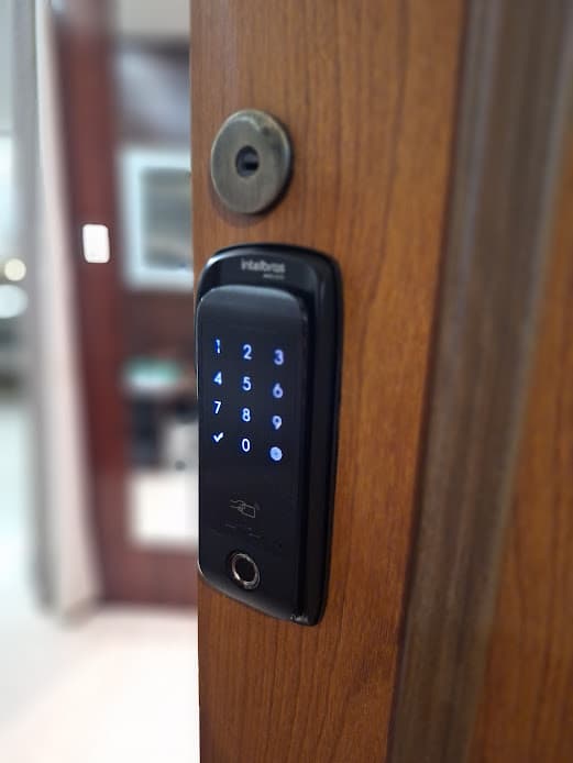 Trabalho de chaveiro por Kleber