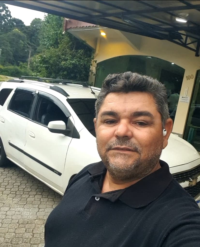 Trabalho de motorista particular por Farias