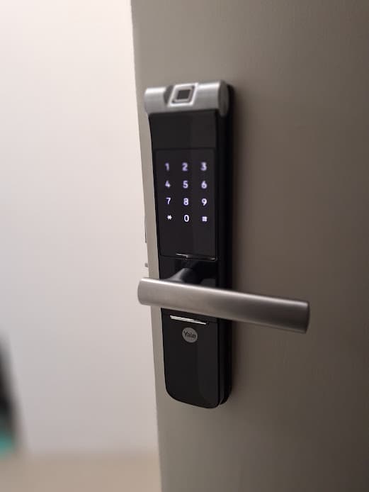 Trabalho de chaveiro por Kleber