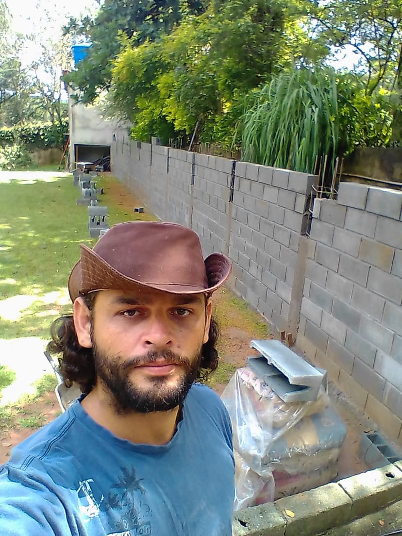 Trabalho de pedreiro por Gilgal