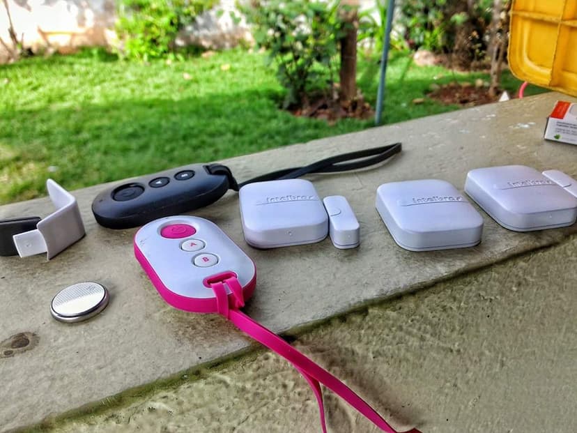 Trabalho de segurança eletrônica por CBS Link Sistema de Monitoramento Energia Solar