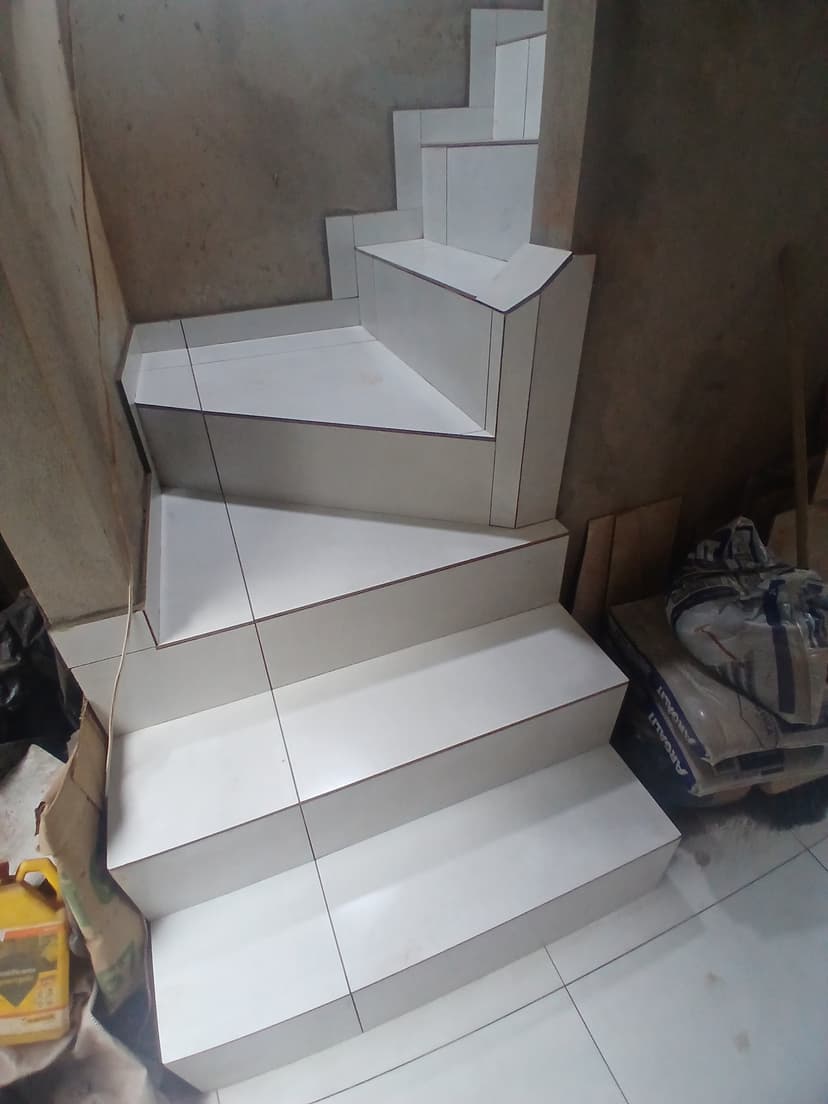 Trabalho de pedreiro por LEANDRO DO CARMO SOUZA DE JESUS