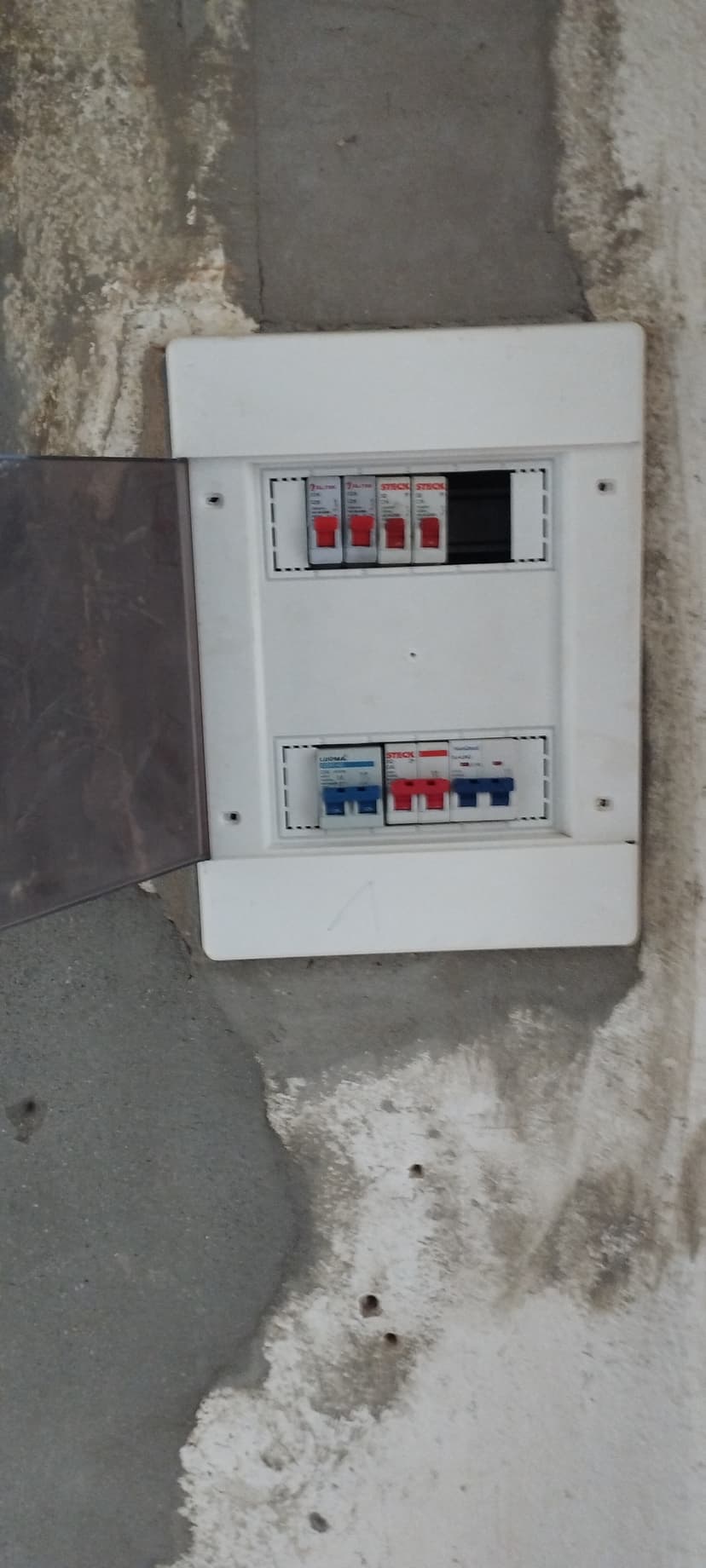 Trabalho de eletricista por FELIPE ANTONIO DA SILVA