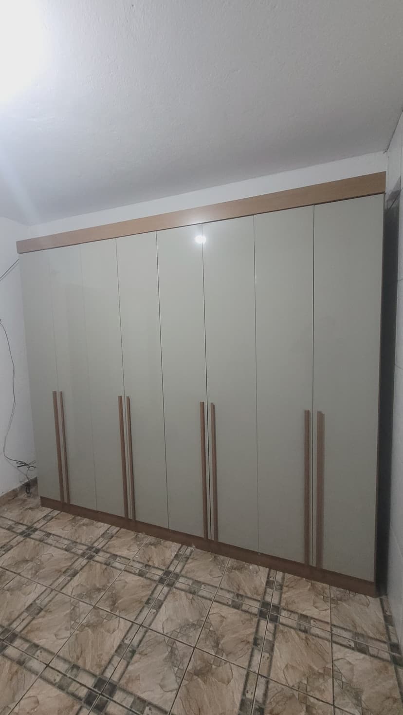 Trabalho de montador de móveis por Vidal