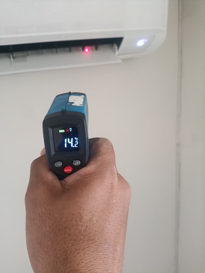 Trabalho de eletricista por Gigante