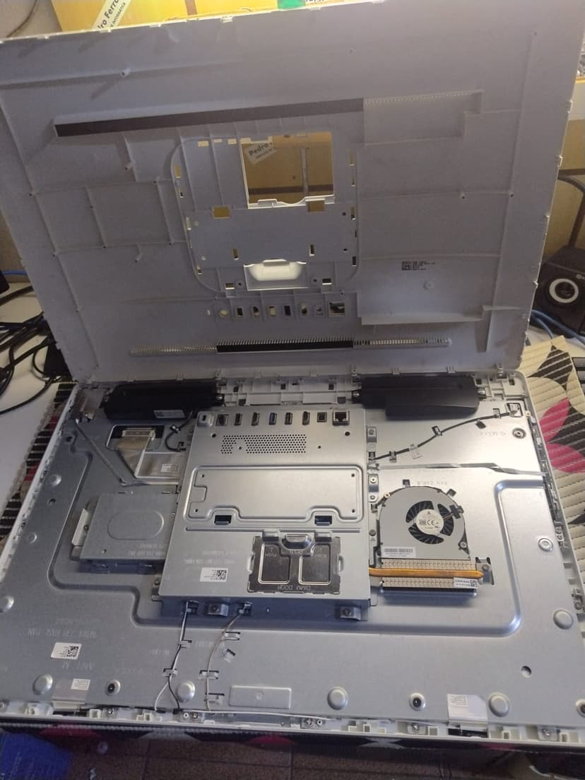 Trabalho de técnico em informática e eletrônicos por Pedro Ferraz