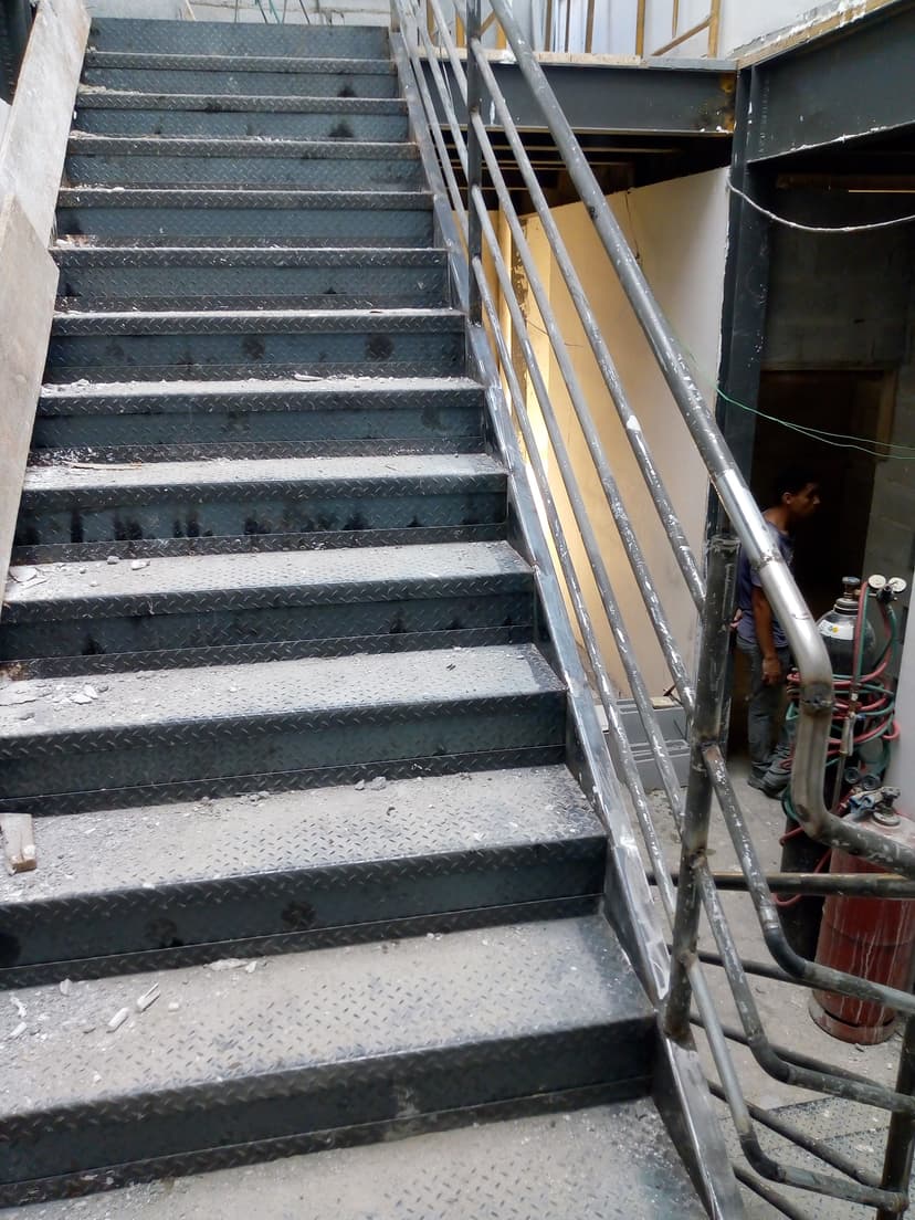 Trabalho de serralheiro por Titan Estruturas Metálicas