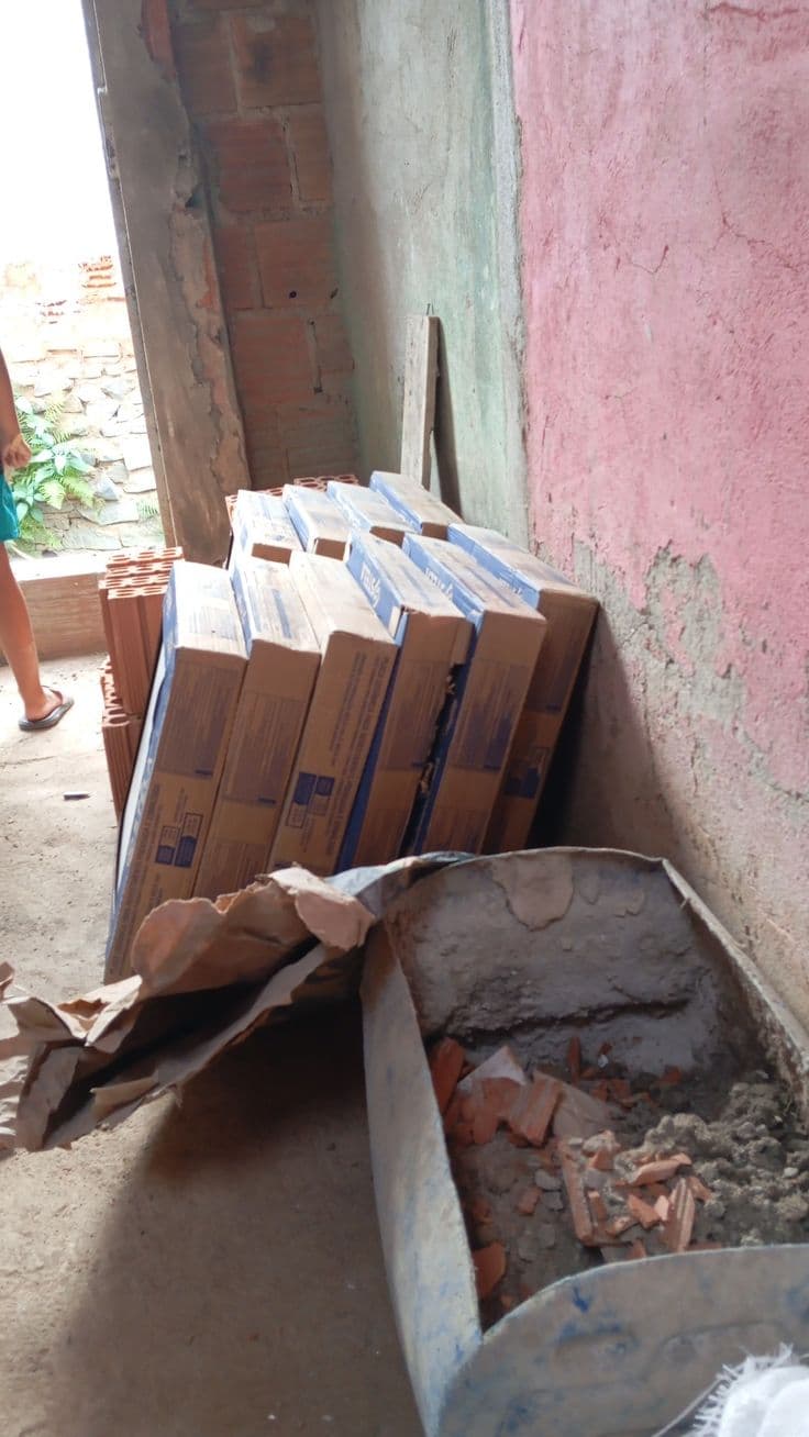 Trabalho de pedreiro por Michel elétrica & reforma em Geral