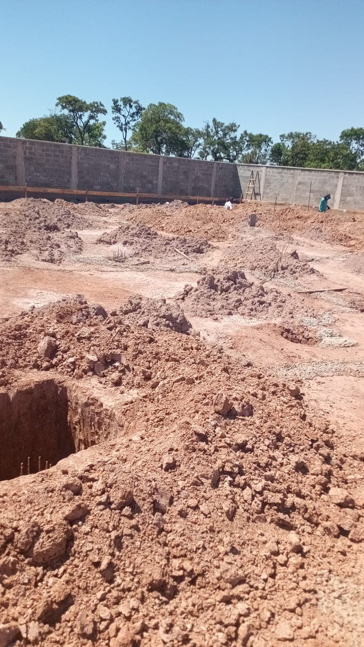 Trabalho de pedreiro por LUIZ