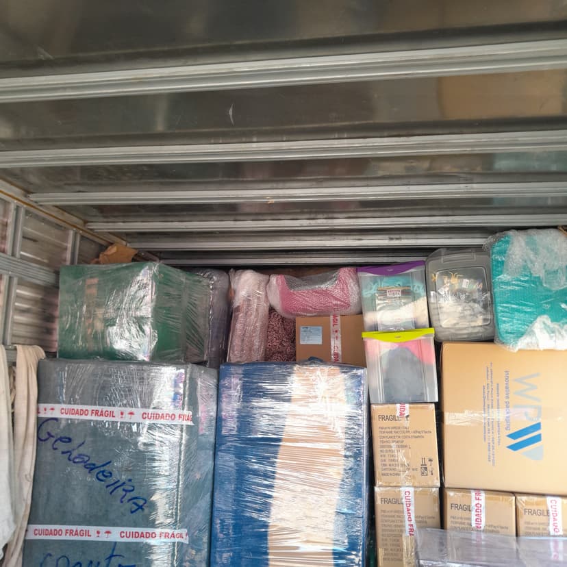 Trabalho de frete por Martins Ramos Mudanças