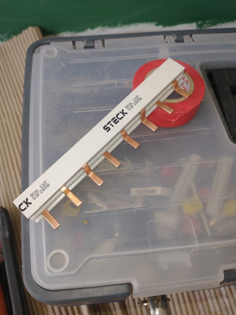 Trabalho de eletricista por Jeferson Rodrigo da Silva